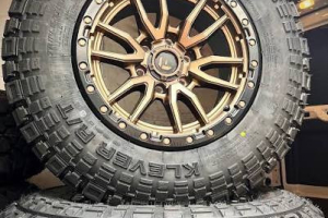 Wheels & Tires 